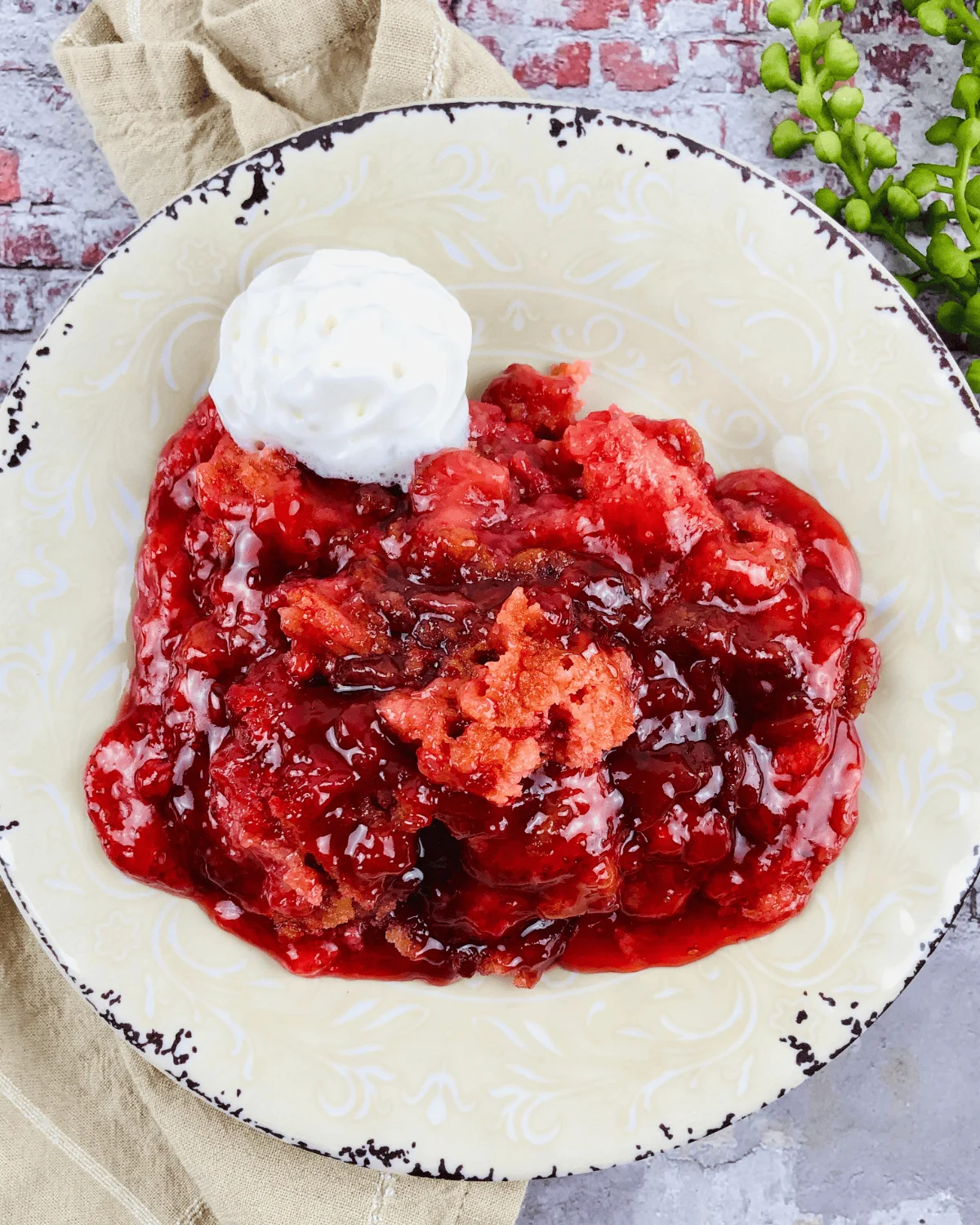 Crock Pot Strawberry Dump Cake