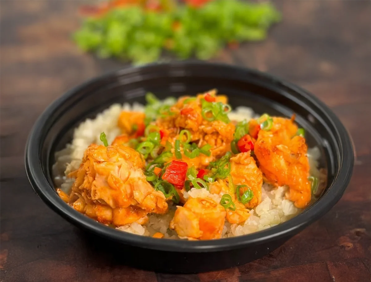 High Protein Low Cal Sriracha Honey Glazed Salmon Bowls