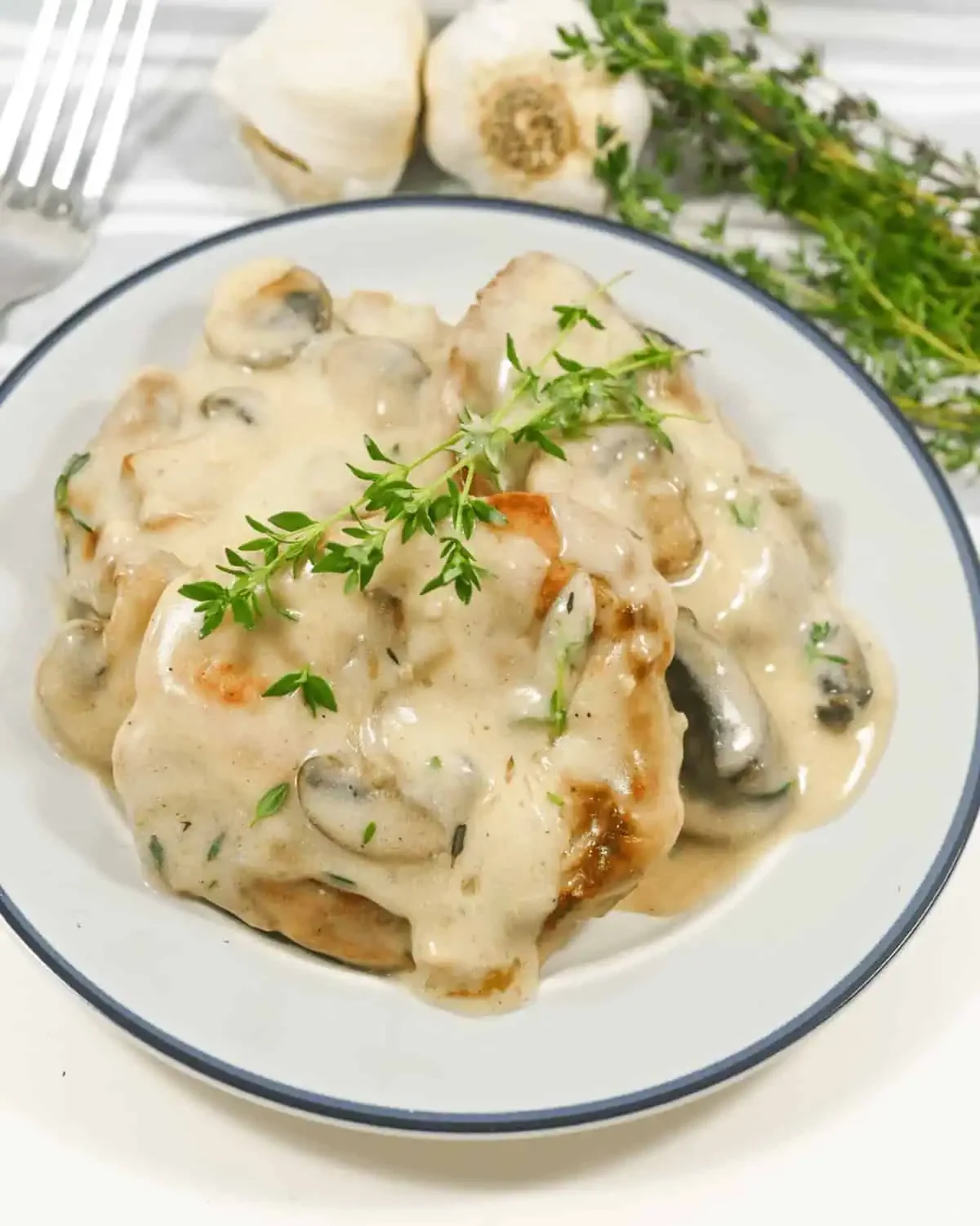 Pork Chops with Mushroom Gravy