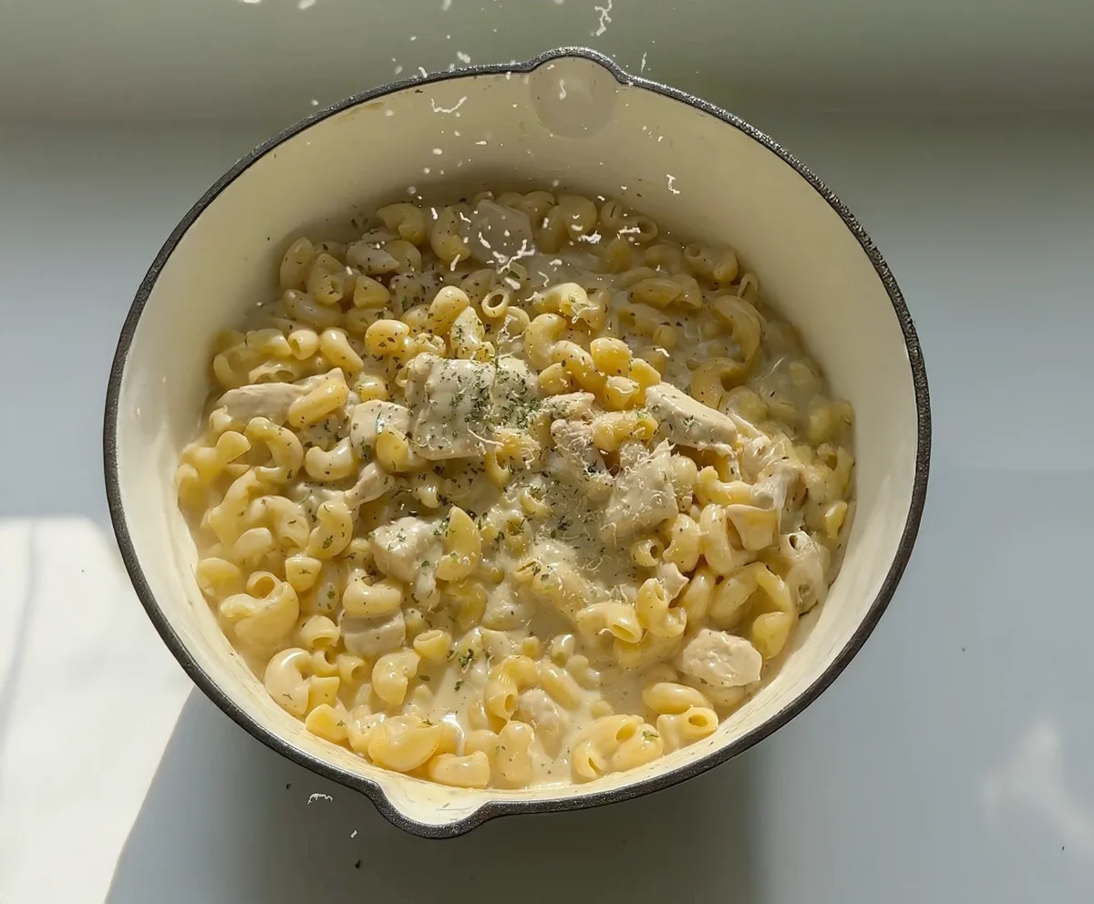 One Pot Chicken Alfredo Pasta