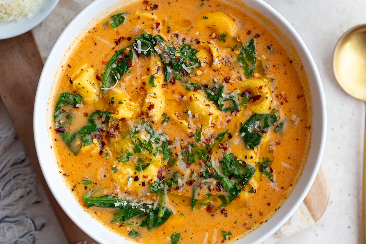 Easy Creamy Tortellini Soup