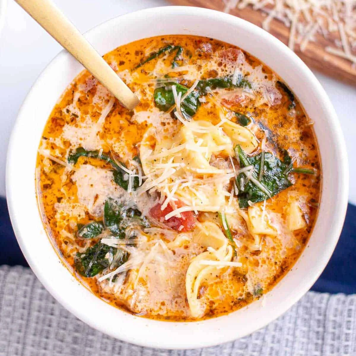 Instant Pot Tortellini Soup