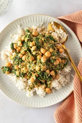 15-Minutes Spinach and Chickpea Curry 
