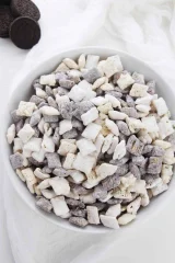 Cookies and Cream Chex Mix Muddy Buddies