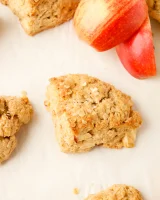 Apple Cinnamon Oatmeal Scones