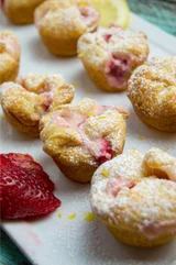 Strawberry Cheesecake Puffs