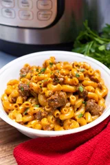 Instant Pot Cheeseburger Macaroni