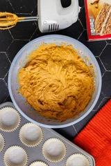 2-Ingredient Pumpkin Muffins
