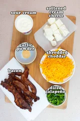 Crockpot Jalapeño Popper Dip with Bacon