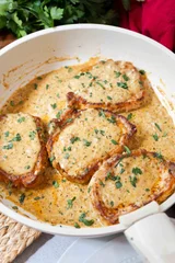 One Pan Creamy Garlic Pork Chops