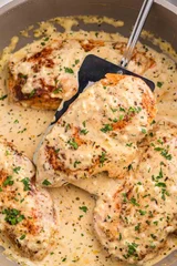 One Pan Creamy Garlic Chicken Breasts