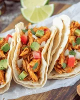 Slow Cooker Mexican Shredded Chicken Tacos