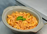 Creamy Tomato Basil Chicken Pasta (Crockpot)