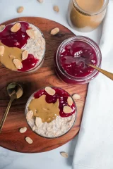 PB&J Overnight Oats