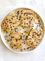 Vegan Blondies with Peanut Butter