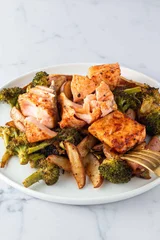 Salmon with Pesto Potatoes & Brokkoli