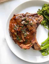 Whole30 Balsamic Pork Chops
