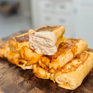 High Protein Cheesy Beef & Salsa Verde Burrito Meal Prep