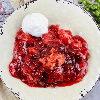 Crock Pot Strawberry Dump Cake