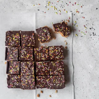 Crispy Chocolate Peanut Butter Bars
