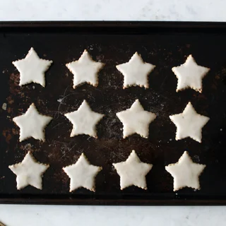 Pistachio Zimtsterne (Cinnamon Stars)