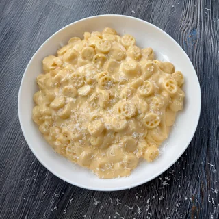 Mac & Cheese Wheel Pasta