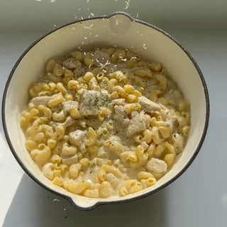 One Pot Chicken Alfredo Pasta