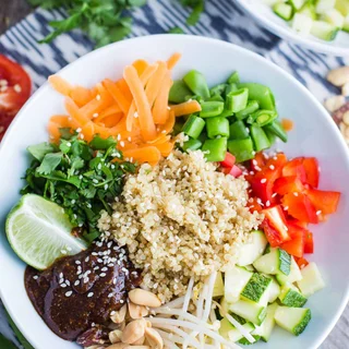 Peanut Sauce Quinoa Bowl