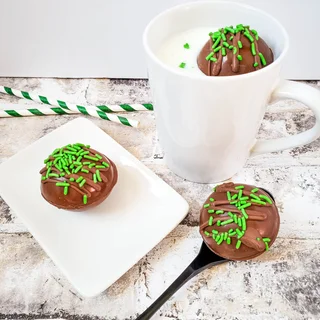 Irish Cream Hot Cocoa Bombs