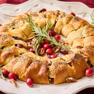 Cranberry Brie Wreath