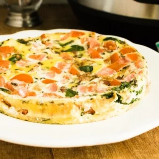 Instant Pot Tomato Bacon Spinach Frittata