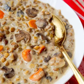 Creamy Mushroom and Lentil Soup