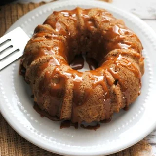 Instant Pot Caramel Apple Bundt Cake