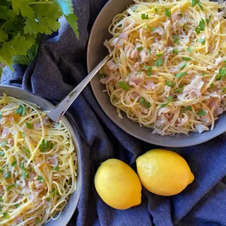 Pacific Razor Clams with Spaghetti