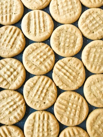 Soft Peanut Butter Cookies