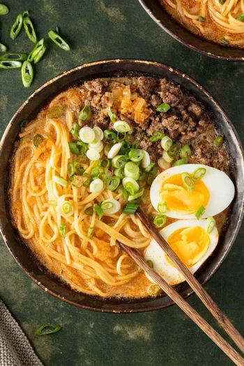 20 Minutes Miso Ramen With Ground Beef