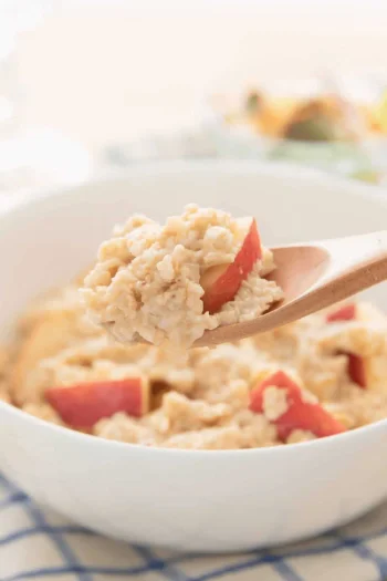 Apple Cinnamon Oatmeal