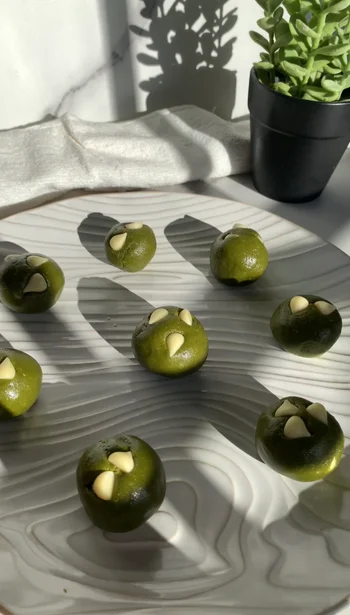 Matcha Energy Balls