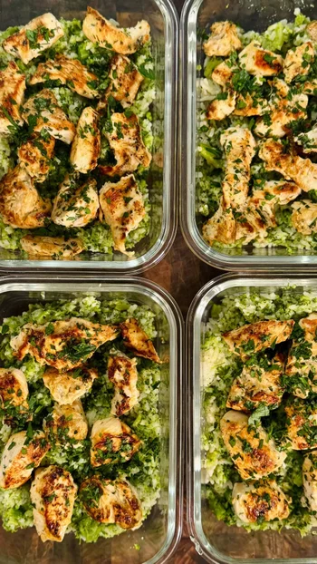 Lemon Garlic Chicken with Broccoli Cheddar Rice