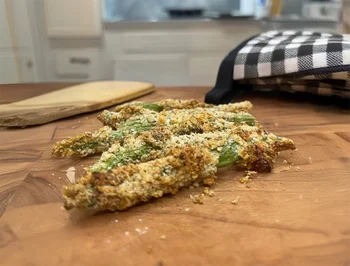 Crispy Baked Green Bean Fries with High-Protein Ranch