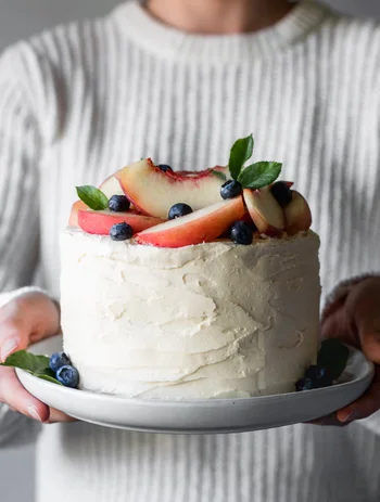 Vanilla Cake With Peach Filling & Caramelized White Chocolate Buttercream
