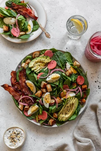 Everything Bagel Breakfast Salad