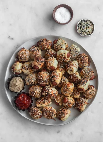 Pigs In A Blanket With Everything Seasoning & Parmesan