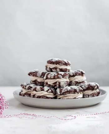 Mocha Crinkle Cookie Sandwiches With Hazelnut-Mascarpone Filling