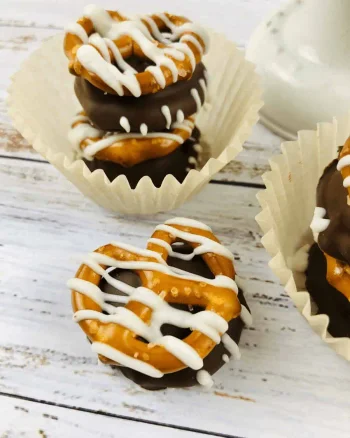 Caramel Chocolate Pretzels