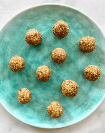 Lemon Date Balls