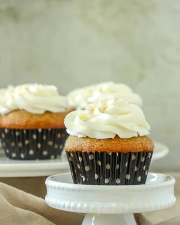 Banana Cupcakes with Cream Cheese Frosting