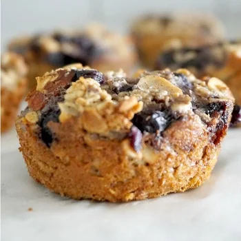 Blueberry Almond Baked Oatmeal Cups