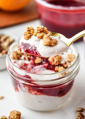 Cinnamon Orange Cranberry Yogurt Parfaits