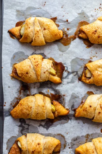 Apple Pie Crescent Rolls